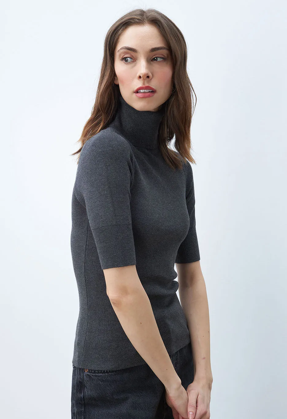 Dawn Turtleneck