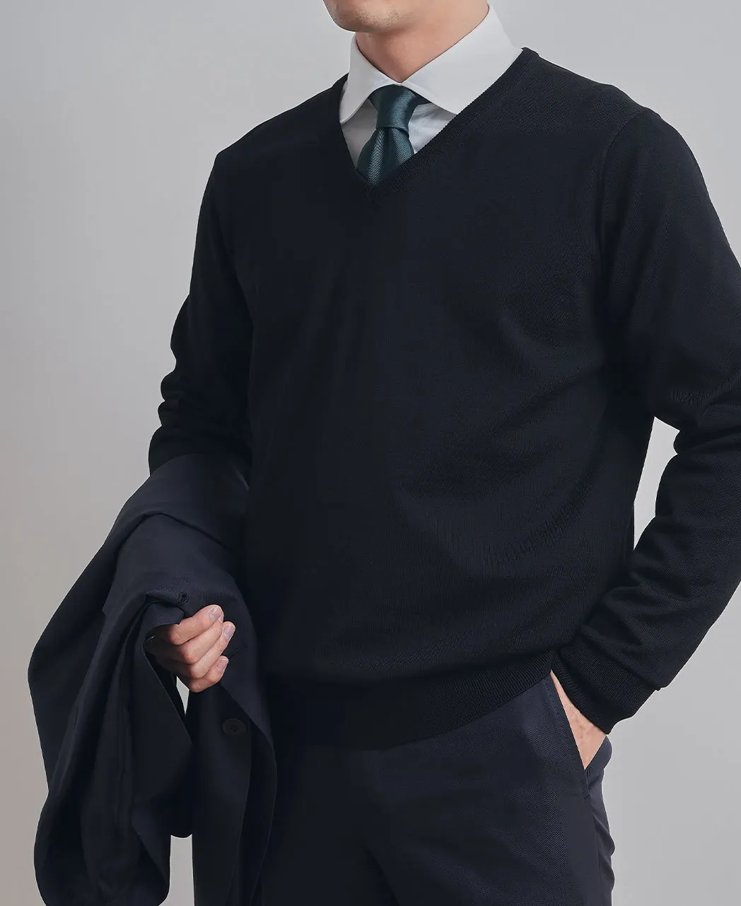 FF30G V-Neck Sweater Super Extra Fine Merino
