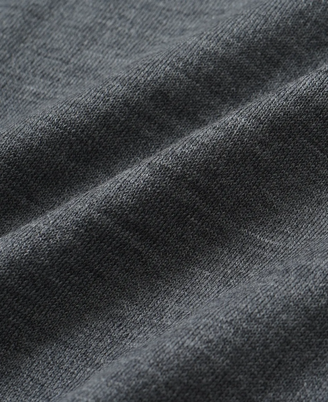 FF30G V-Neck Sweater Super Extra Fine Merino