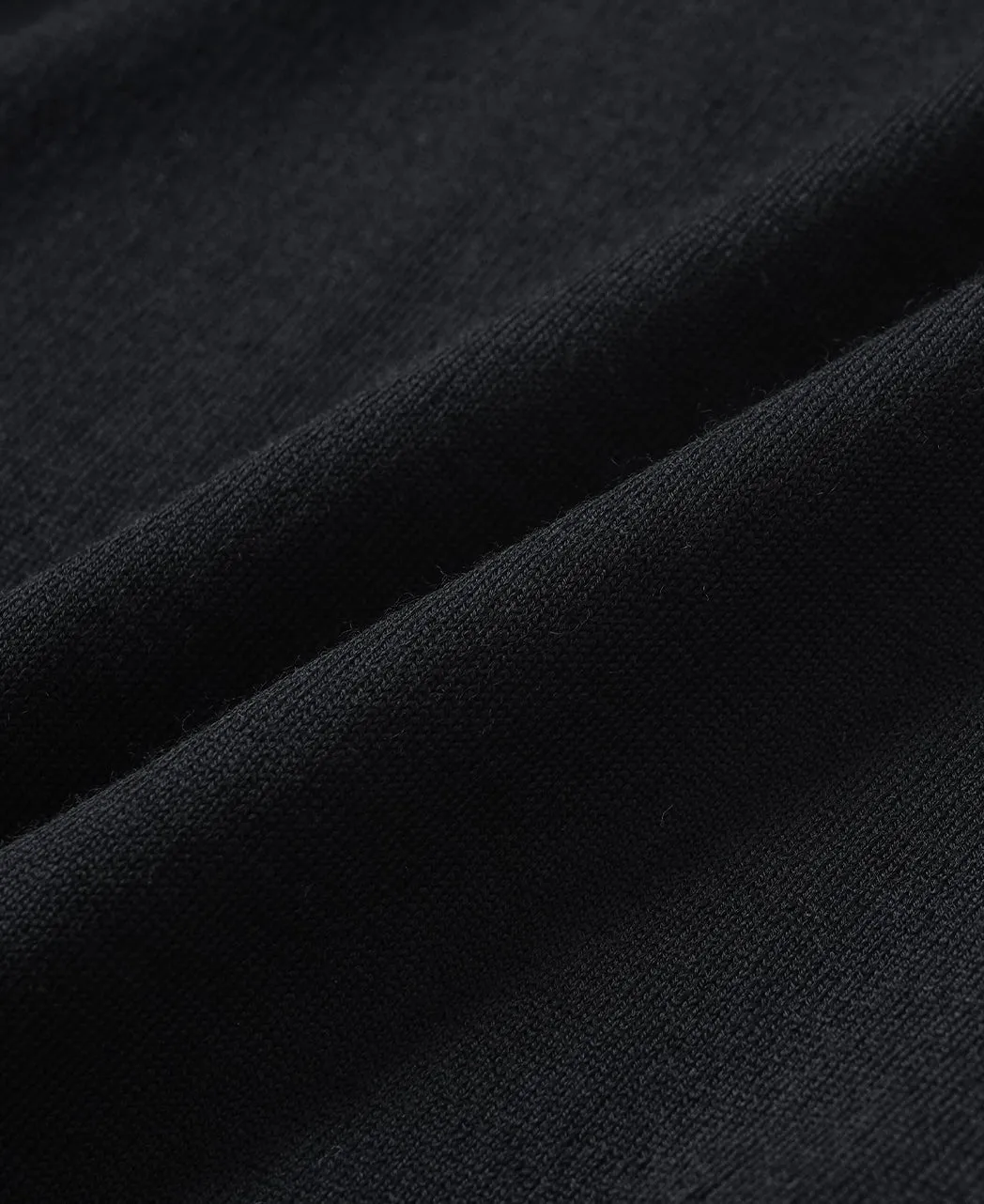 FF30G V-Neck Sweater Super Extra Fine Merino
