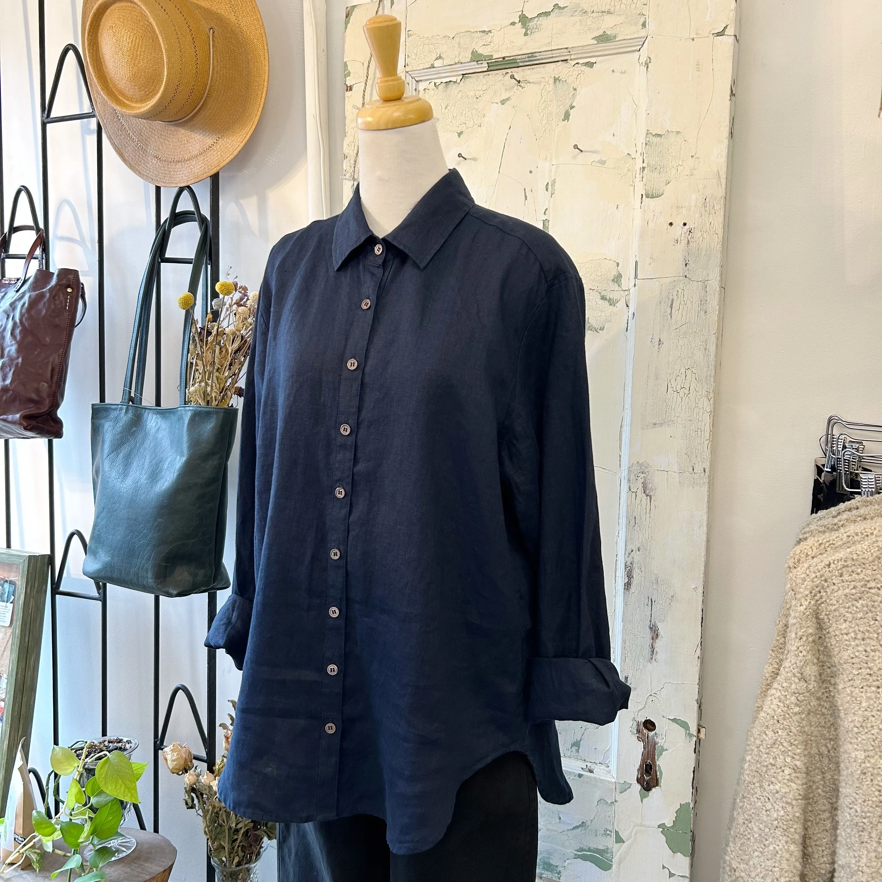 Naïf // Ines Shirt Navy Linen