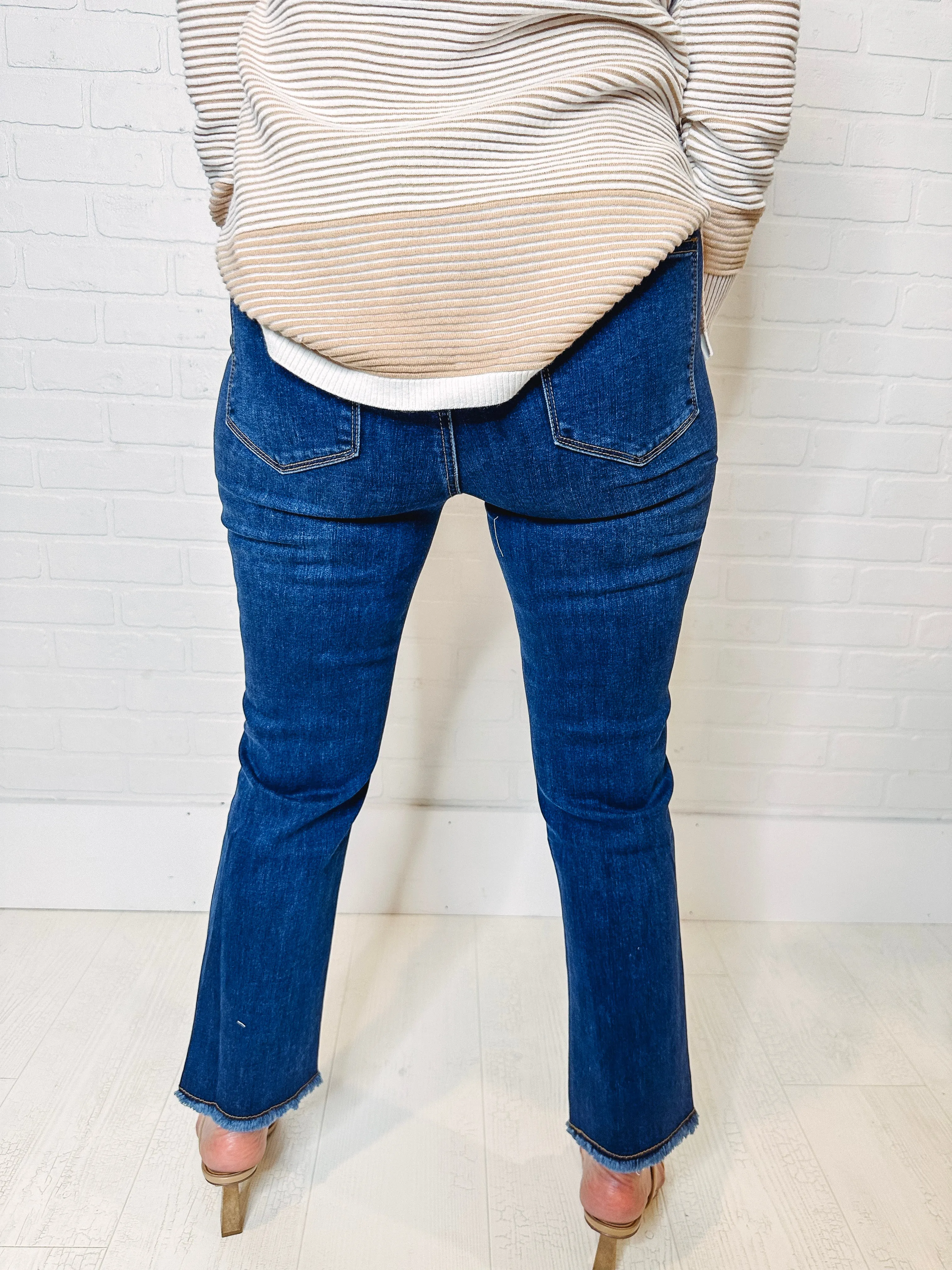 Tribal Audrey Pull-On Straight Crop Jeans-- Blue Moon