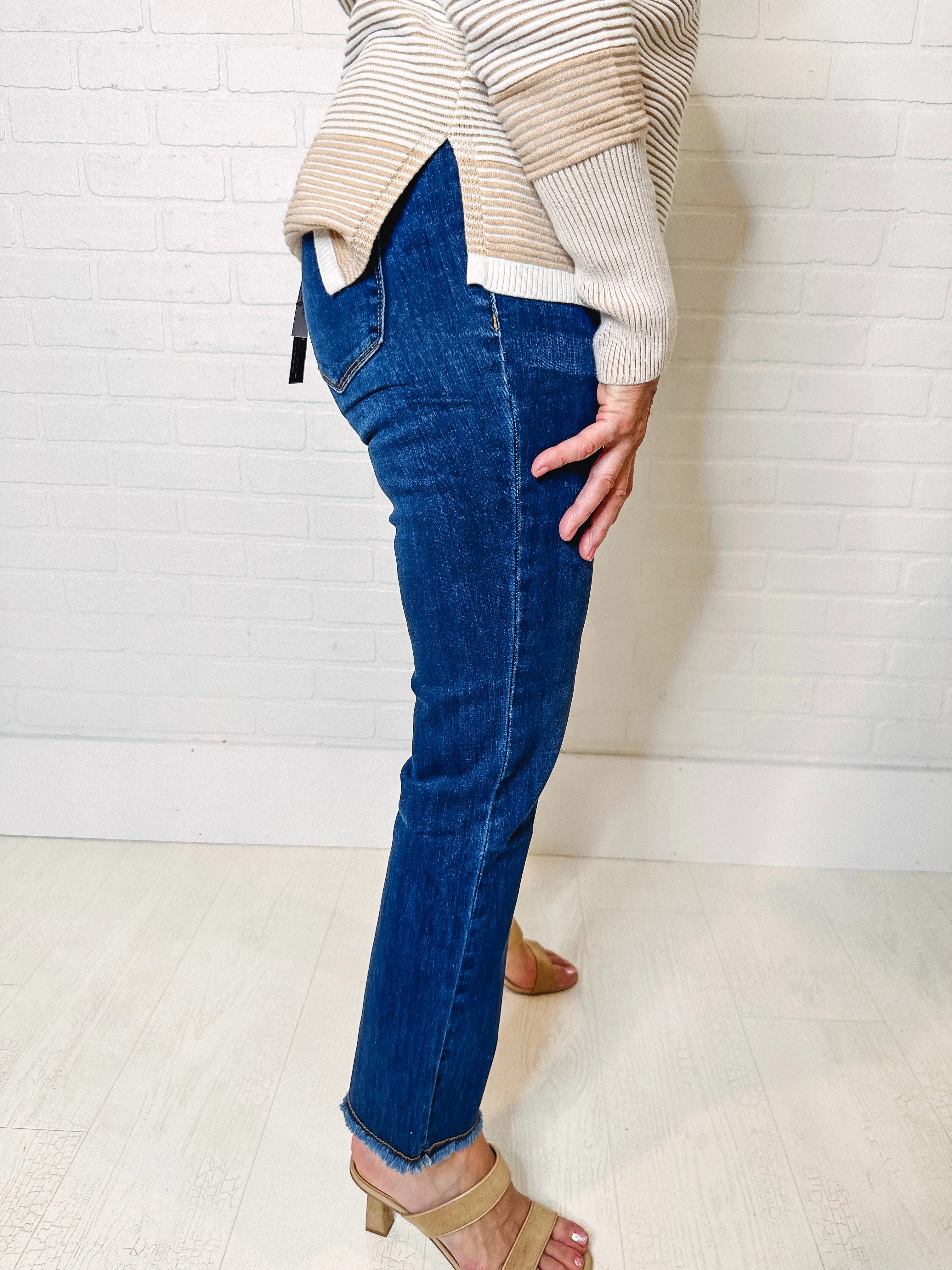 Tribal Audrey Pull-On Straight Crop Jeans-- Blue Moon